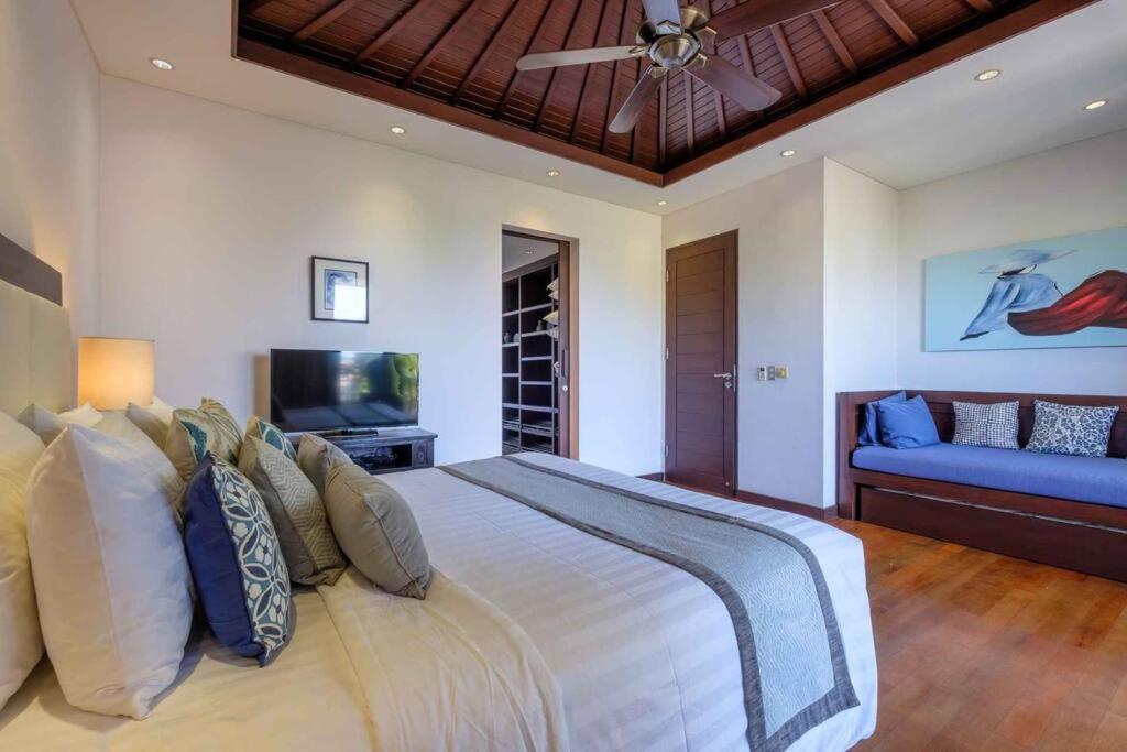 Kejora Beachfront Estate Sanur -Stunning Villa Eleven Buitenkant foto